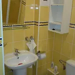 Δωμάτια σε οικογενειακή κατοικία Roma - Parking W Cenie! *