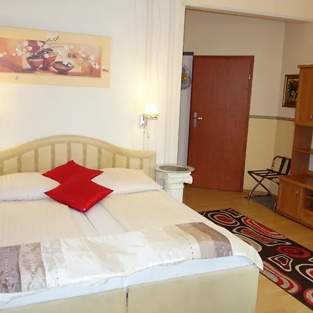 Roma - Parking W Cenie! Homestay szállás *
